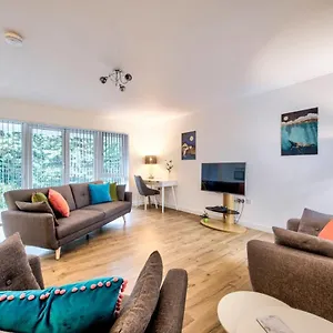 https://chic-upscale-2br-apt-by-guestready.edinburghhotelsuk.org
